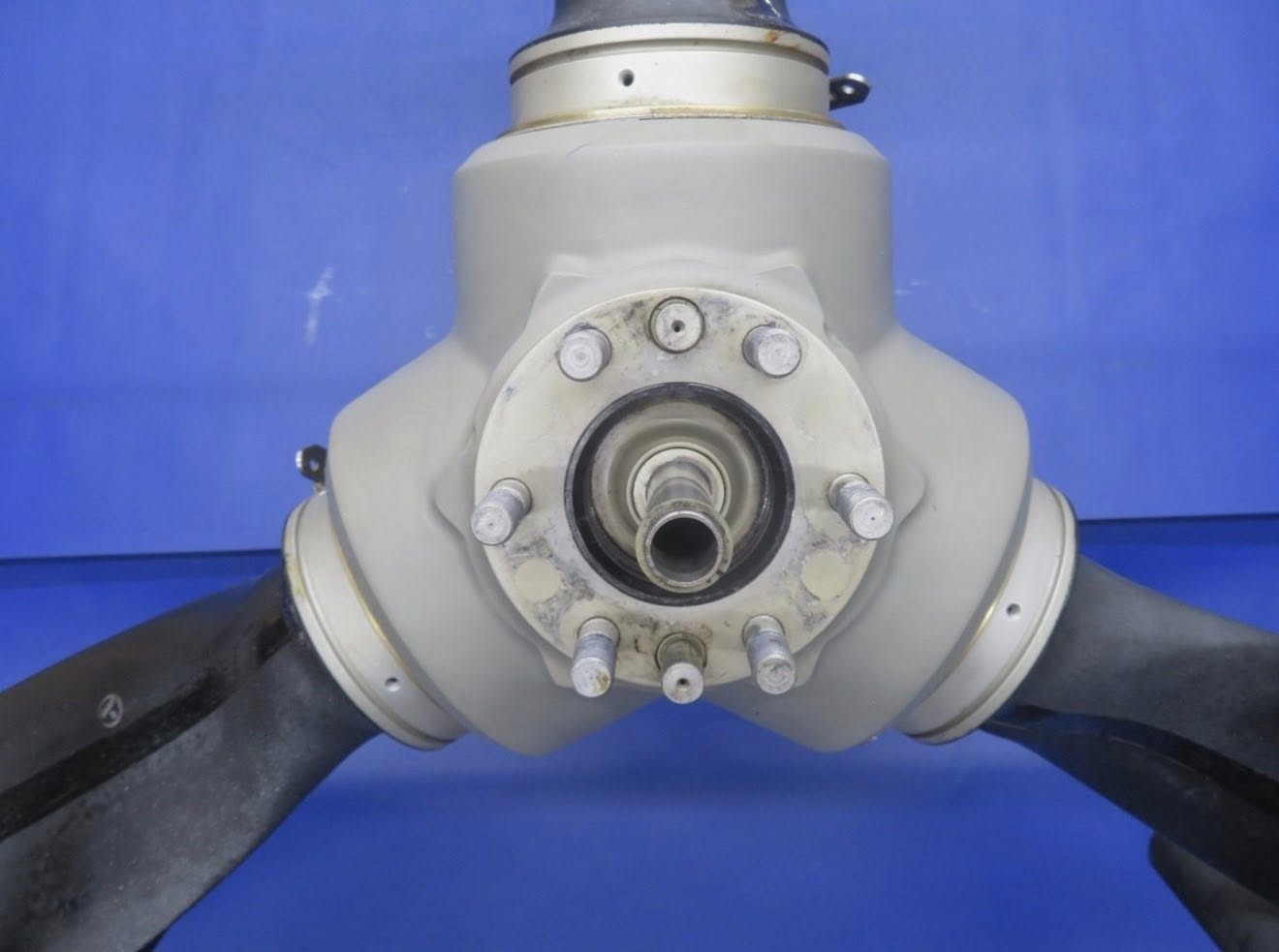 McCauley 3-Blade Propeller McCauley 3-Blade Propeller