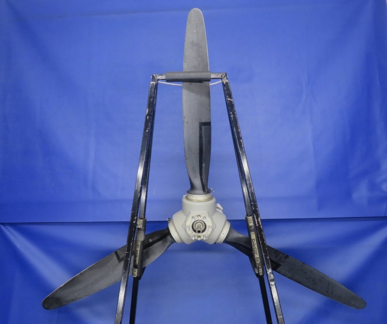 McCauley 3-Blade Propeller McCauley 3-Blade Propeller